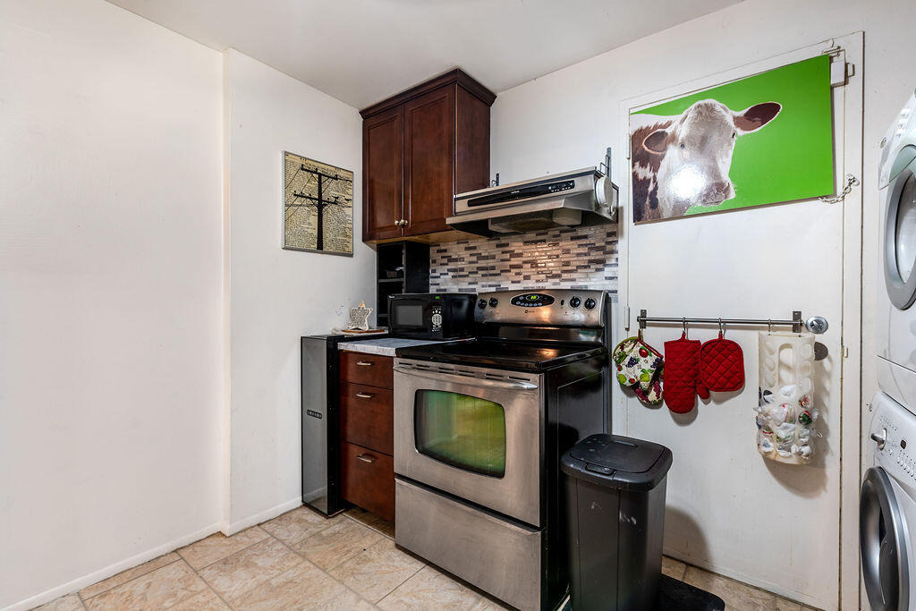 3680 Inverrary Drive - Photo 18