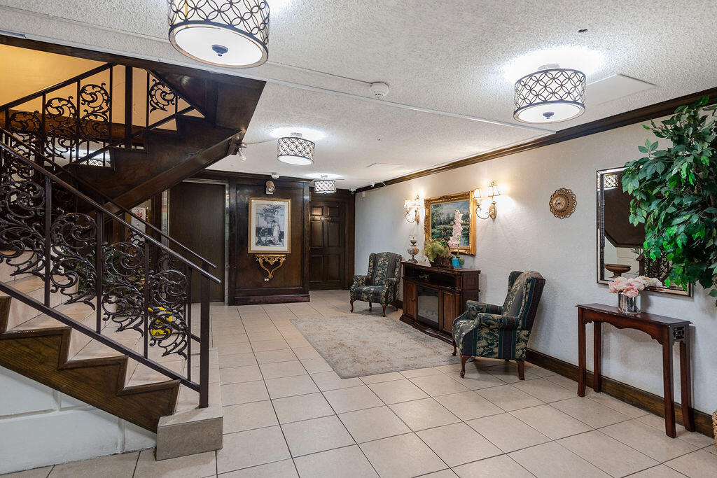 3680 Inverrary Drive - Photo 1