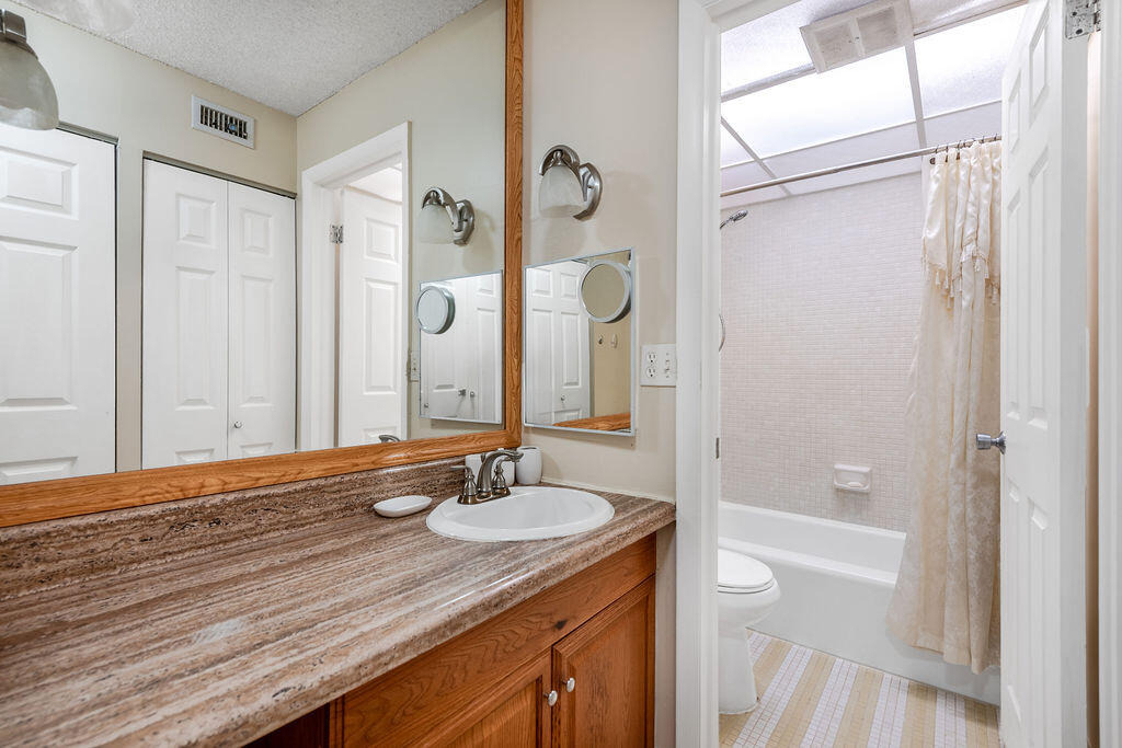 3680 Inverrary Drive - Photo 10
