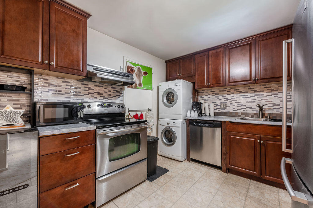 3680 Inverrary Drive - Photo 16
