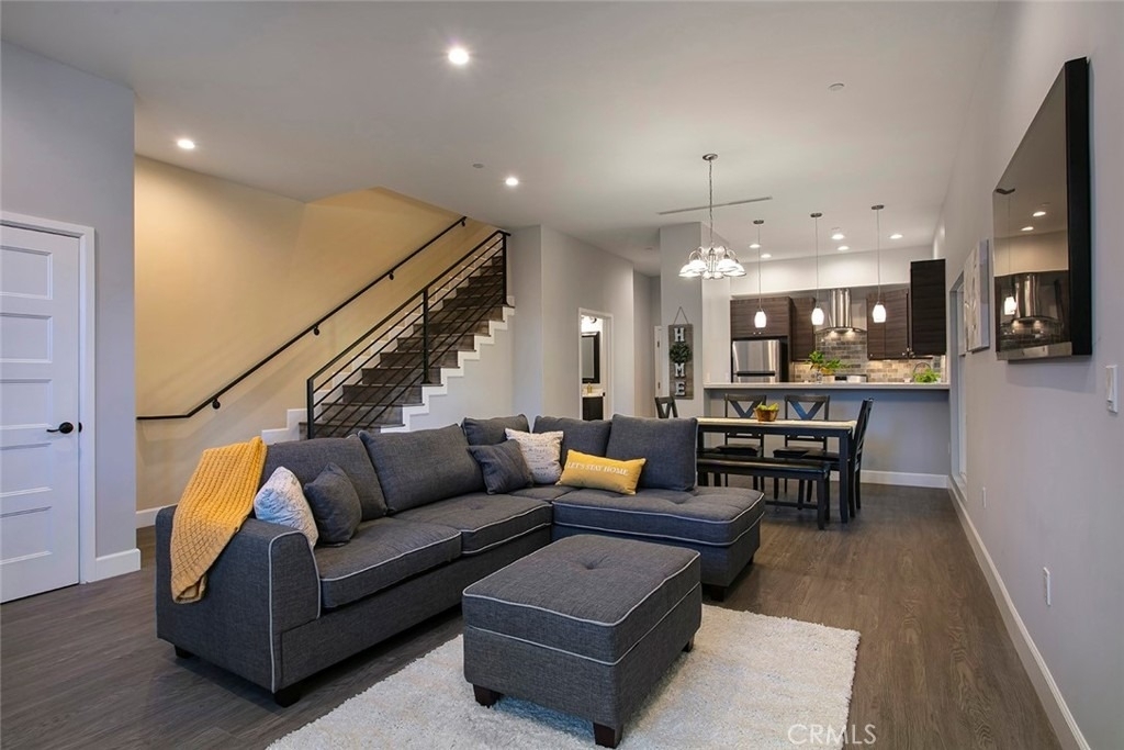 3236 Royal Oaks Drive - Photo 2