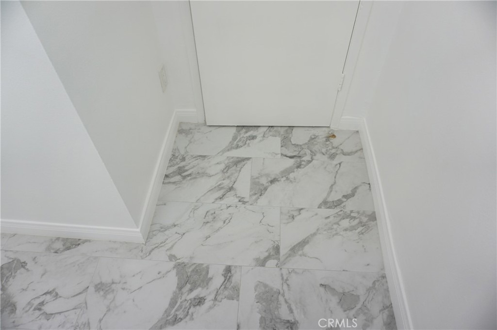 4610 Densmore Avenue - Photo 31