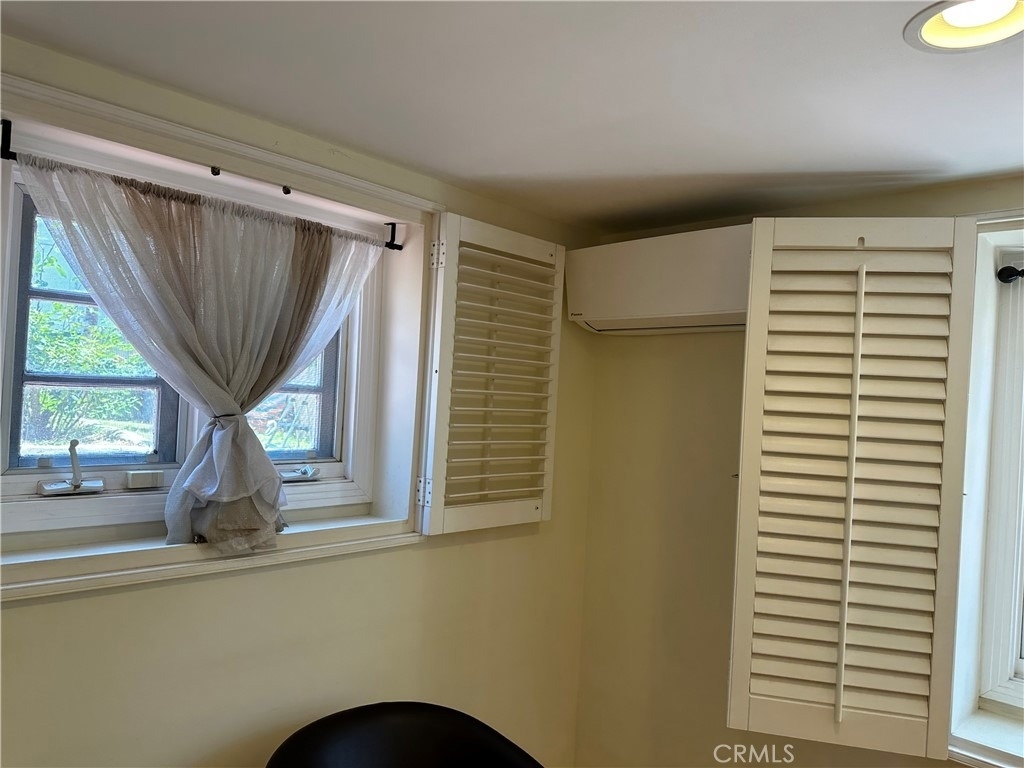 10338 Eastborne - Photo 15