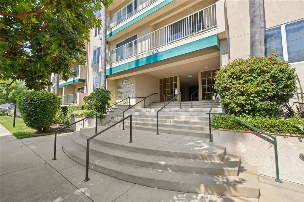 4501 Cedros - Photo 2