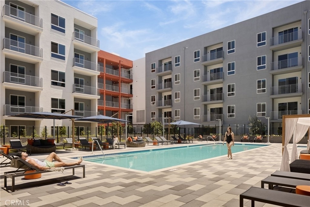 21010 Erwin Street - Photo 6