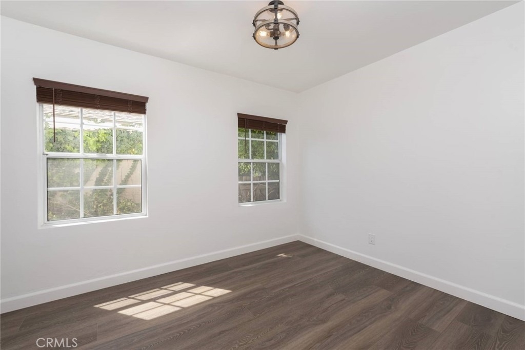 4213 Wilkinson Avenue - Photo 14