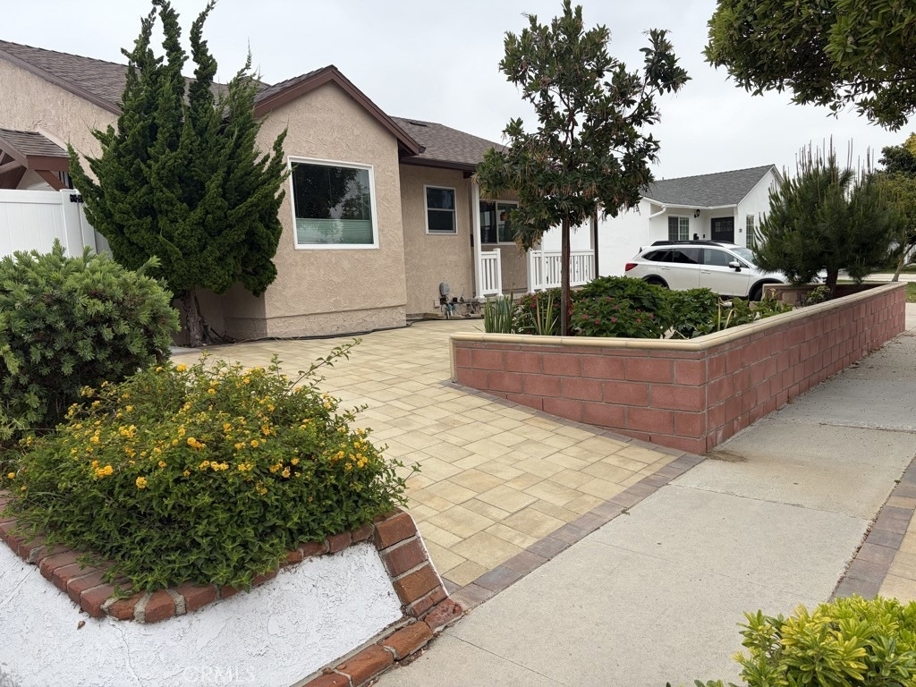 3717 W 181 Street - Photo 0