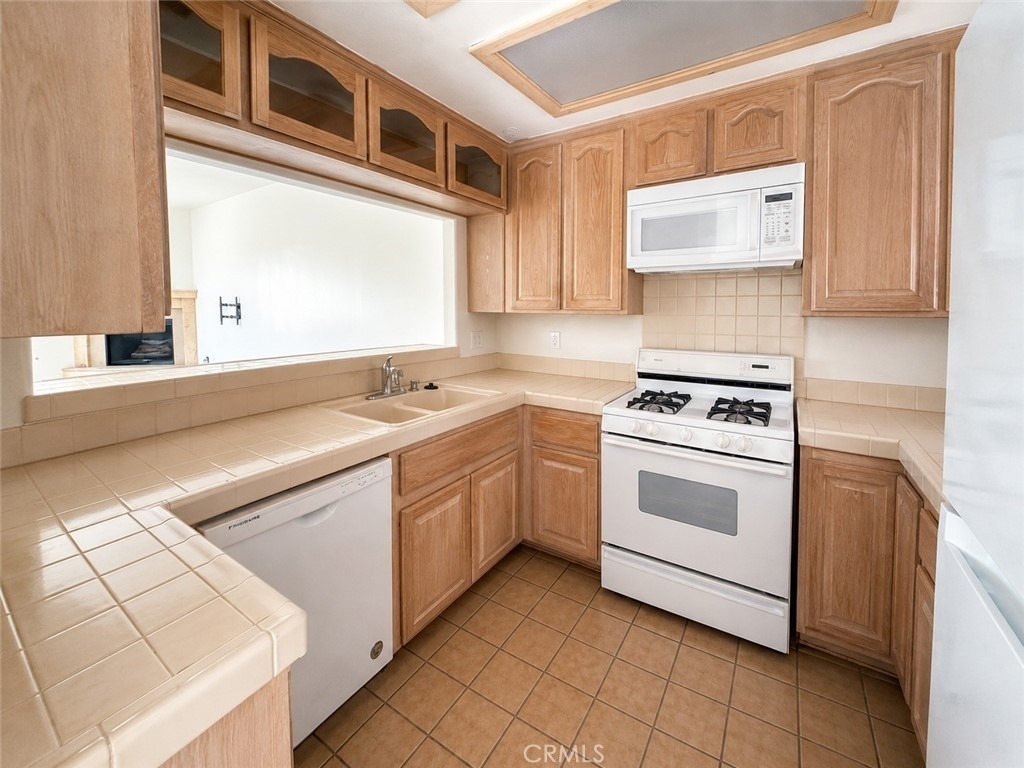3645 Cardiff Avenue - Photo 8