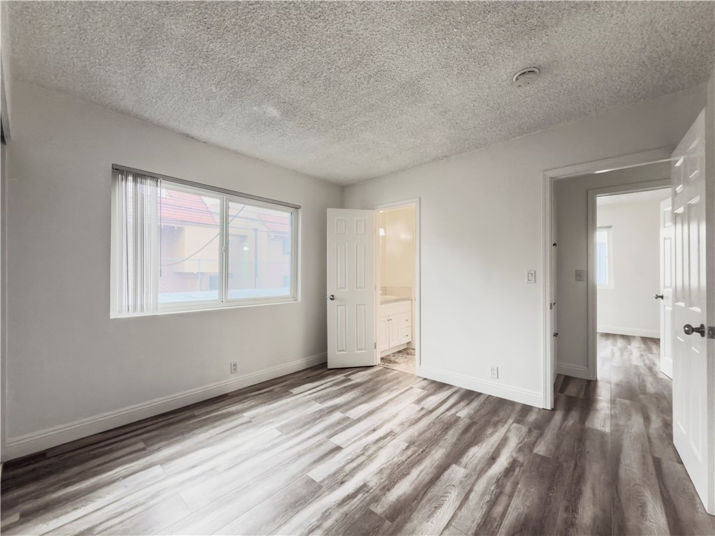 1908 Gardena Avenue - Photo 10