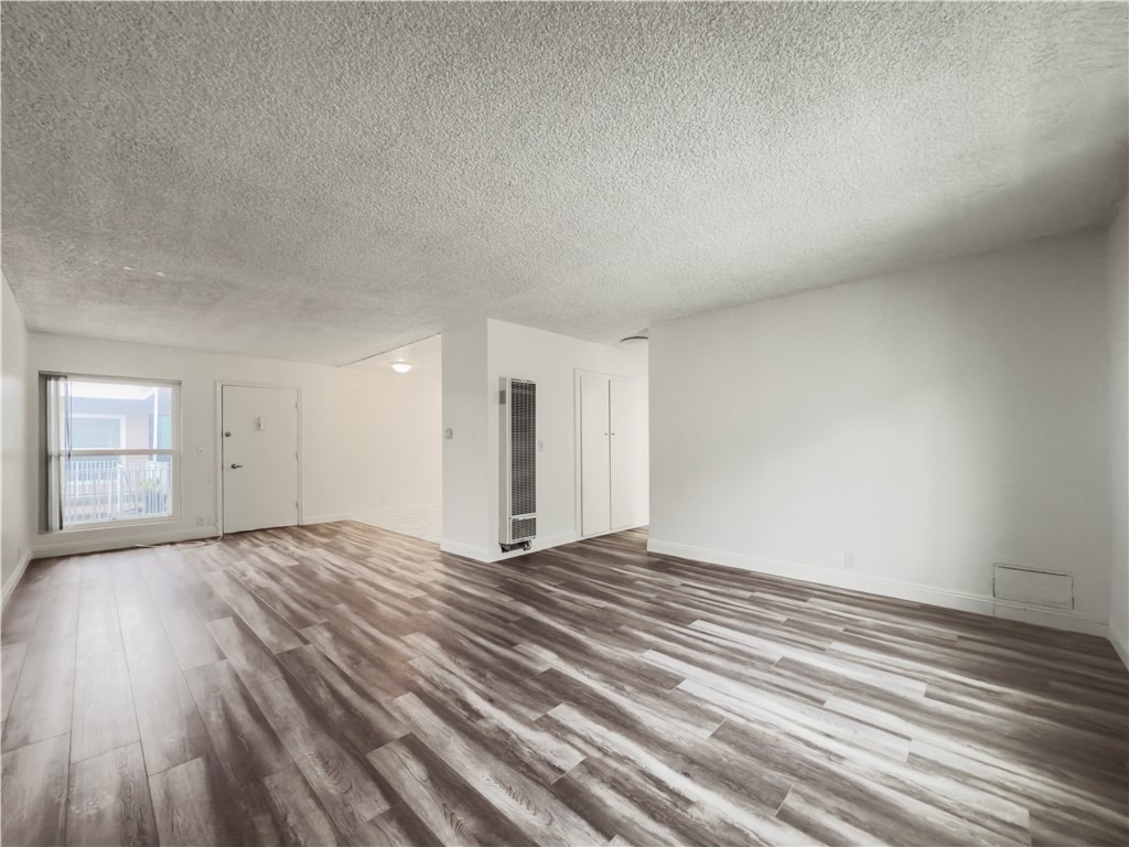 1908 Gardena Avenue - Photo 8