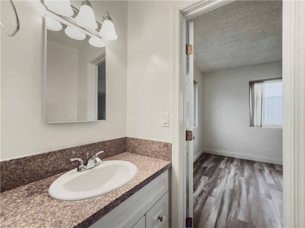 1908 Gardena Avenue - Photo 11