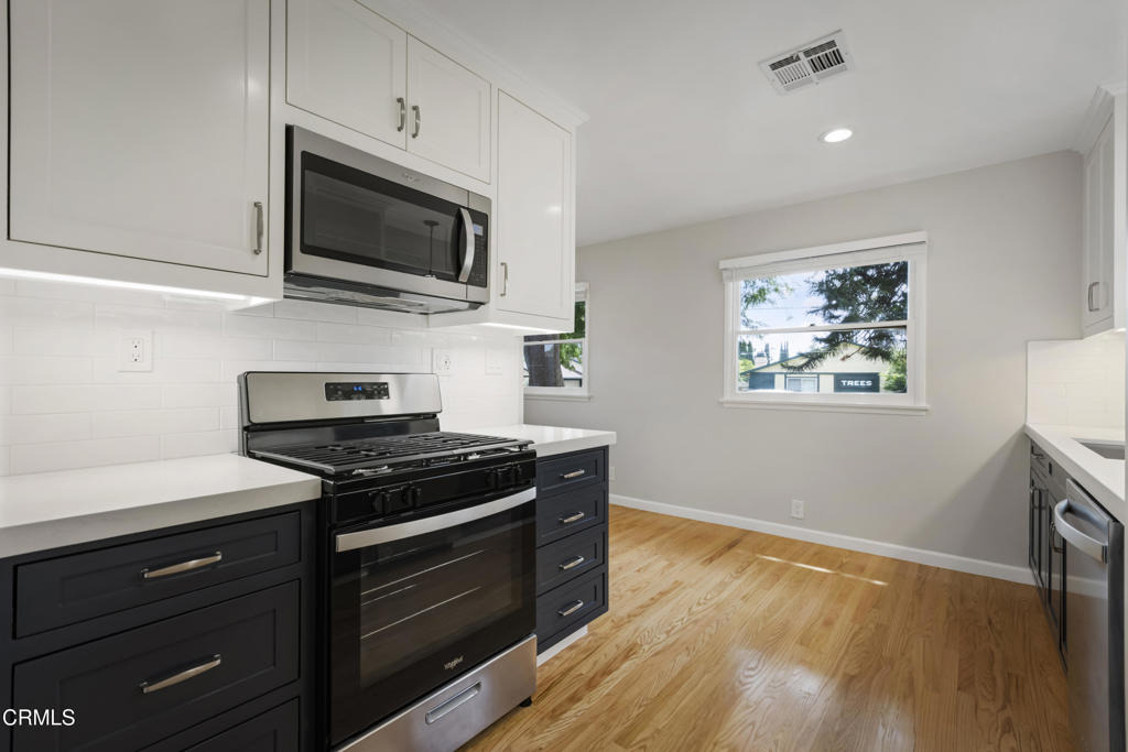 420 Violet Avenue - Photo 8