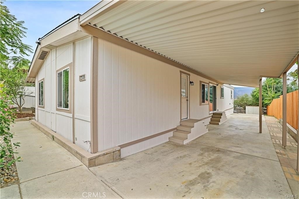 32549 Crescent - Photo 1