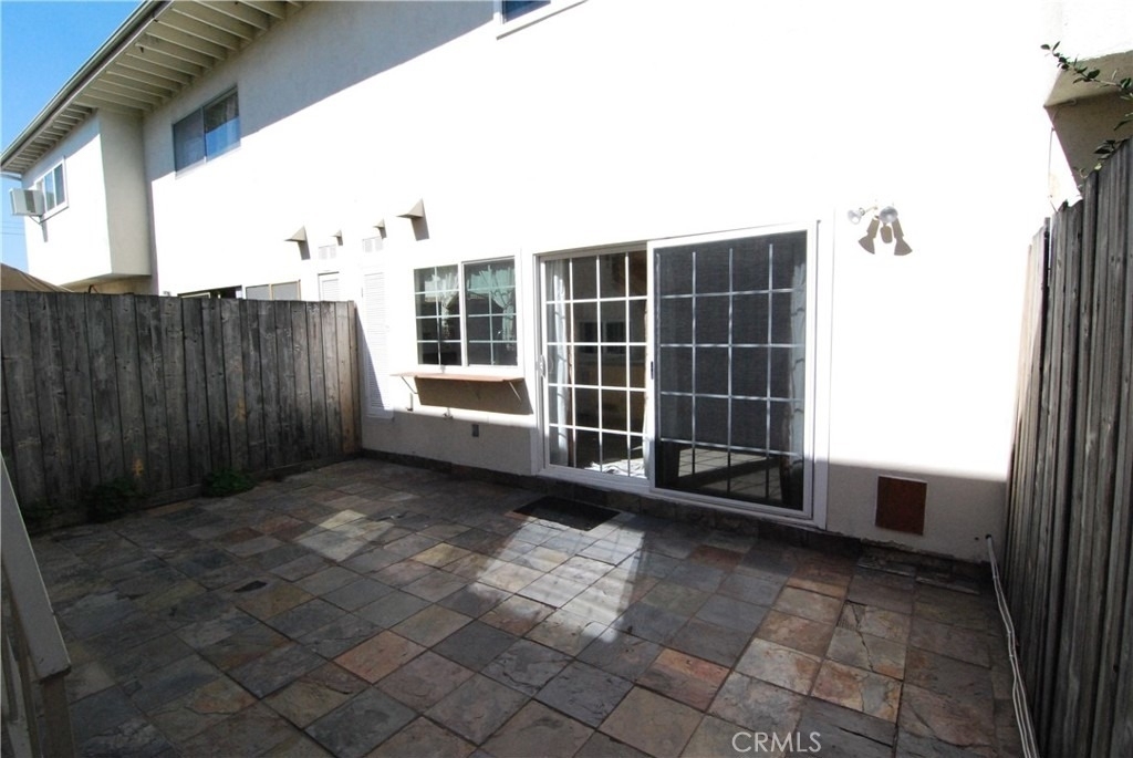 11027 Slater - Photo 4