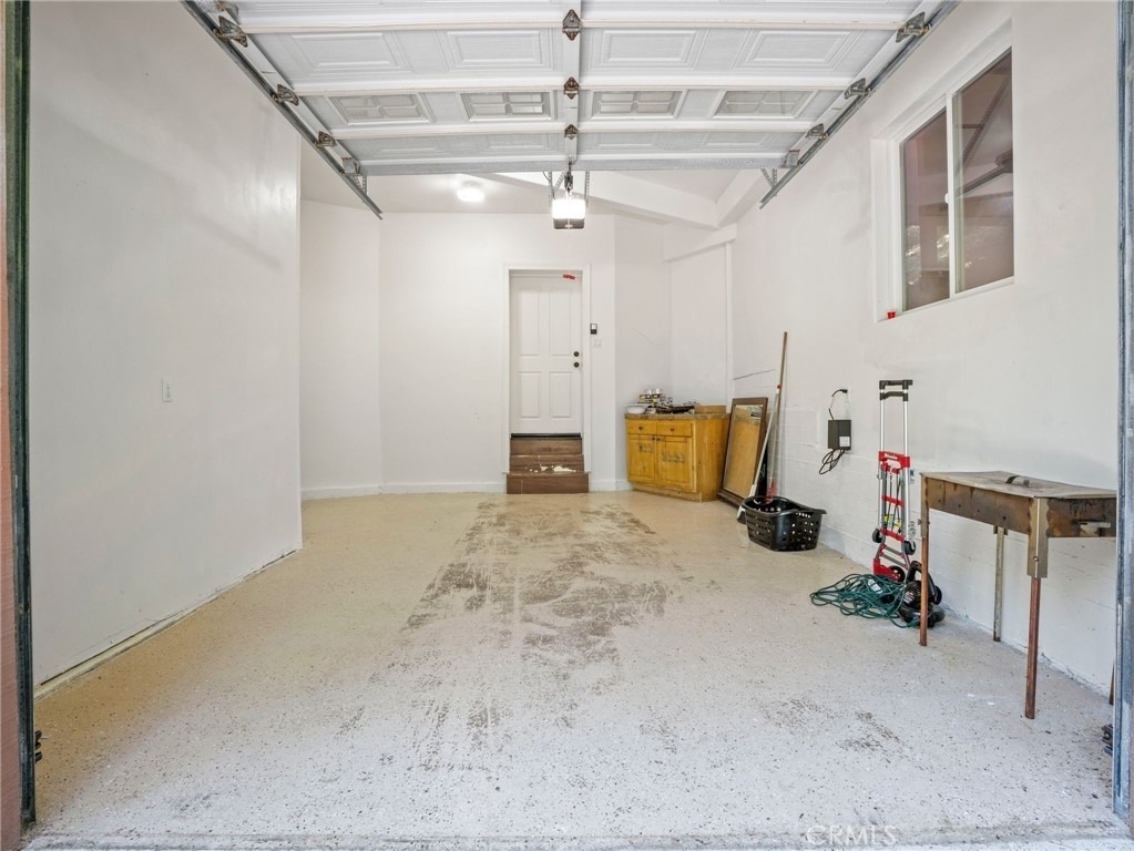 24599 Geneva - Photo 25