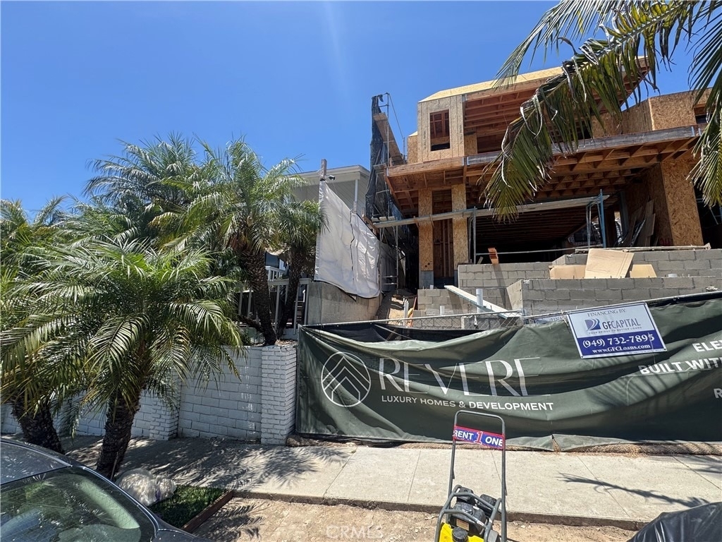 405 Heliotrope Avenue - Photo 5