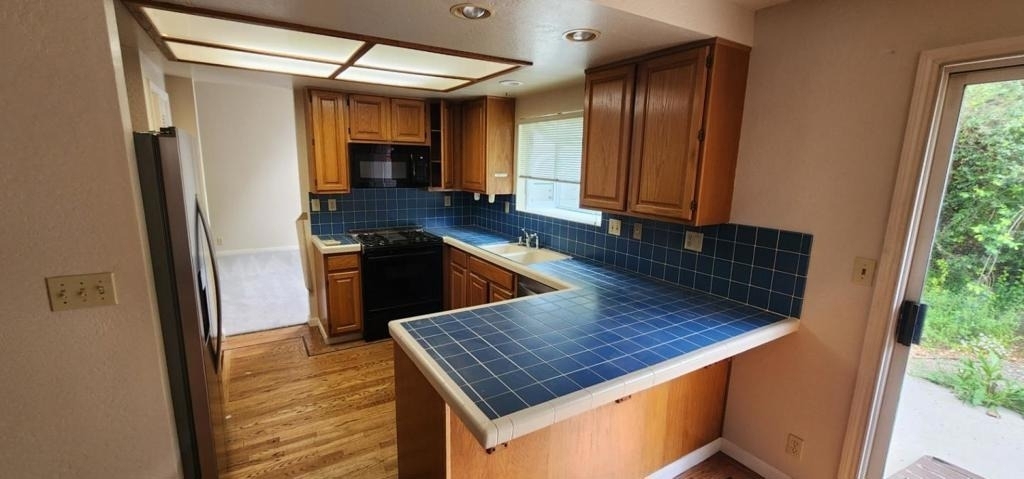 296 San Pedro Avenue - Photo 3