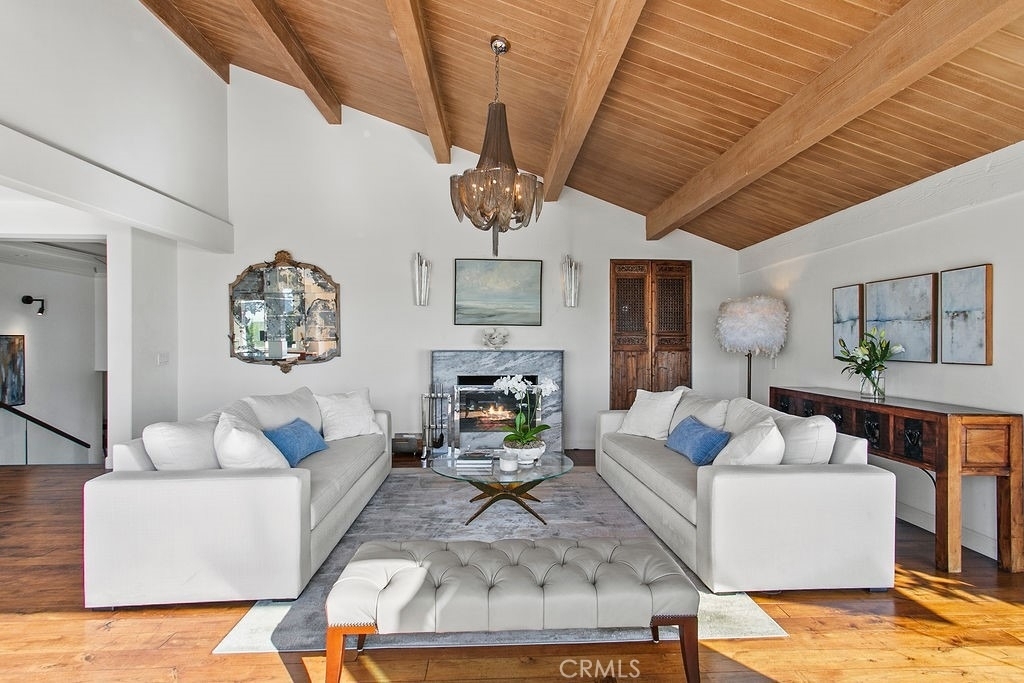 1010 Emerald Bay - Photo 2