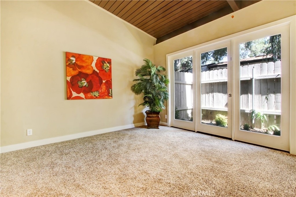 10446 Alta Loma - Photo 7