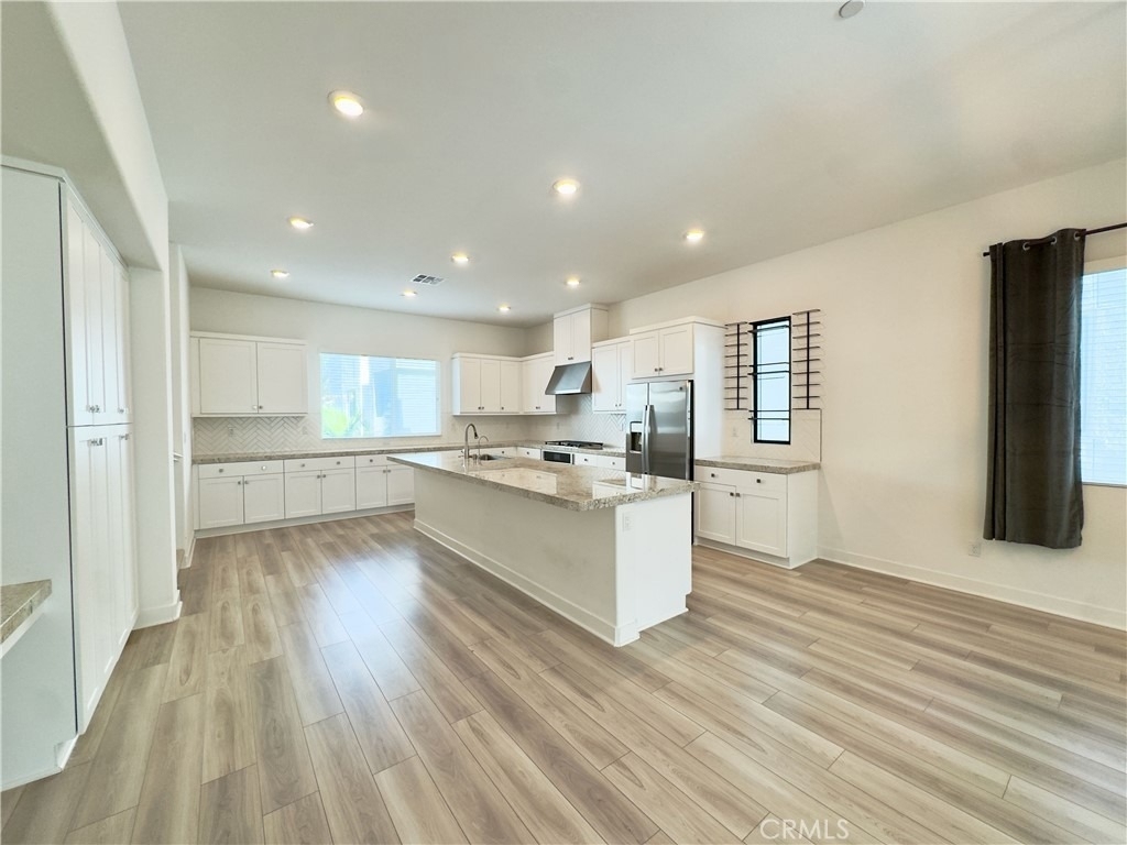 1868 S Westside Drive - Photo 5