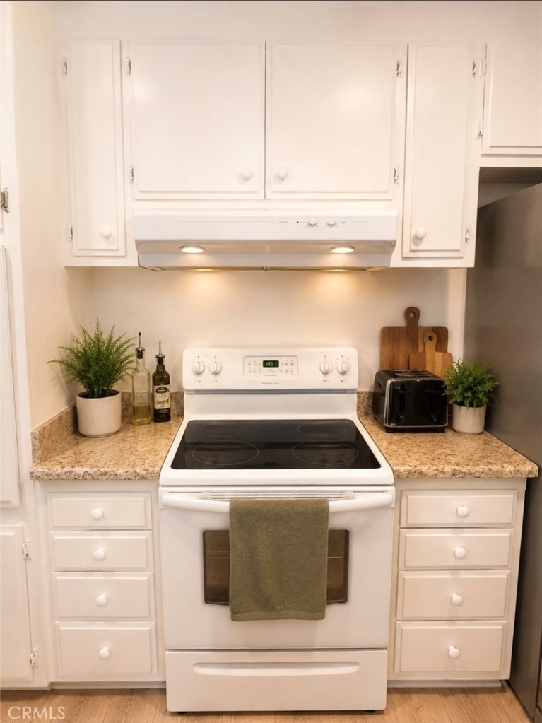 1212 Turquoise Street - Photo 8