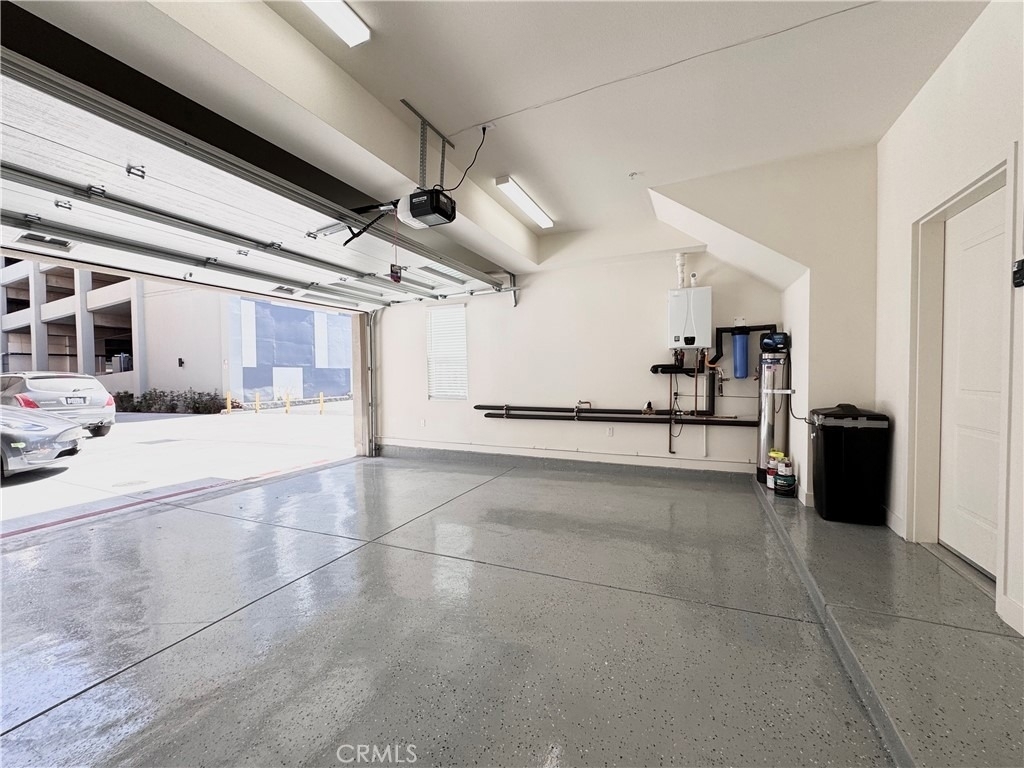 19 S Chapel Avenue - Photo 18