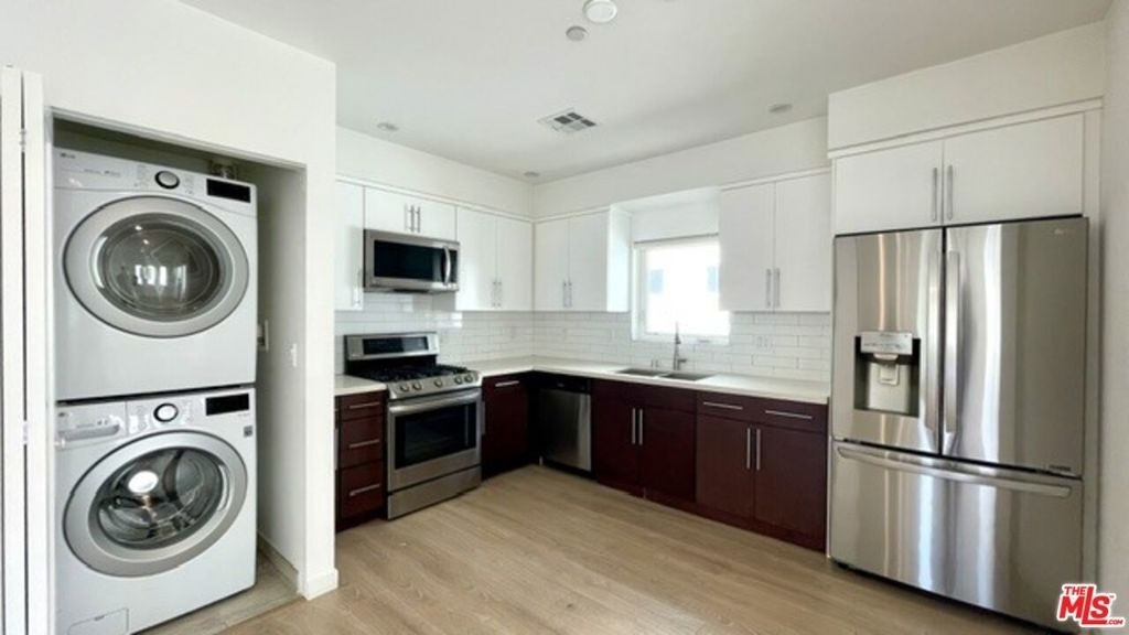 5230 Satsuma Avenue - Photo 7