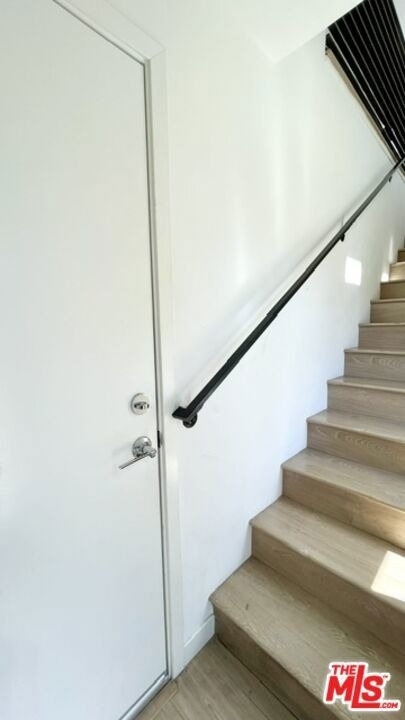 5230 Satsuma Avenue - Photo 4