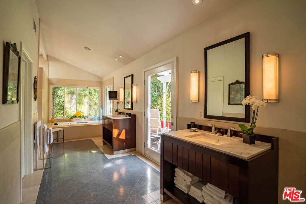 13324 W Sunset - Photo 3