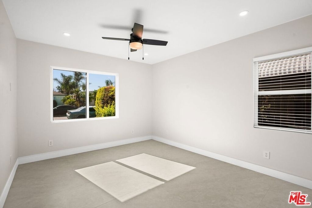 7806 Wellsford Avenue - Photo 4