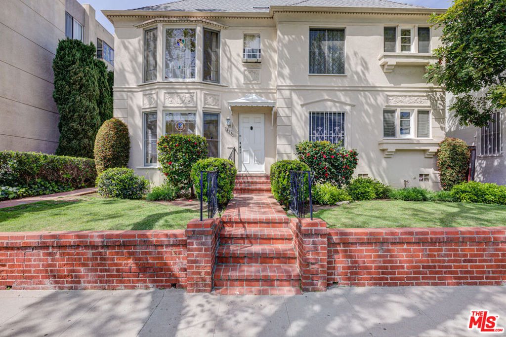 143 S Canon Drive - Photo 0