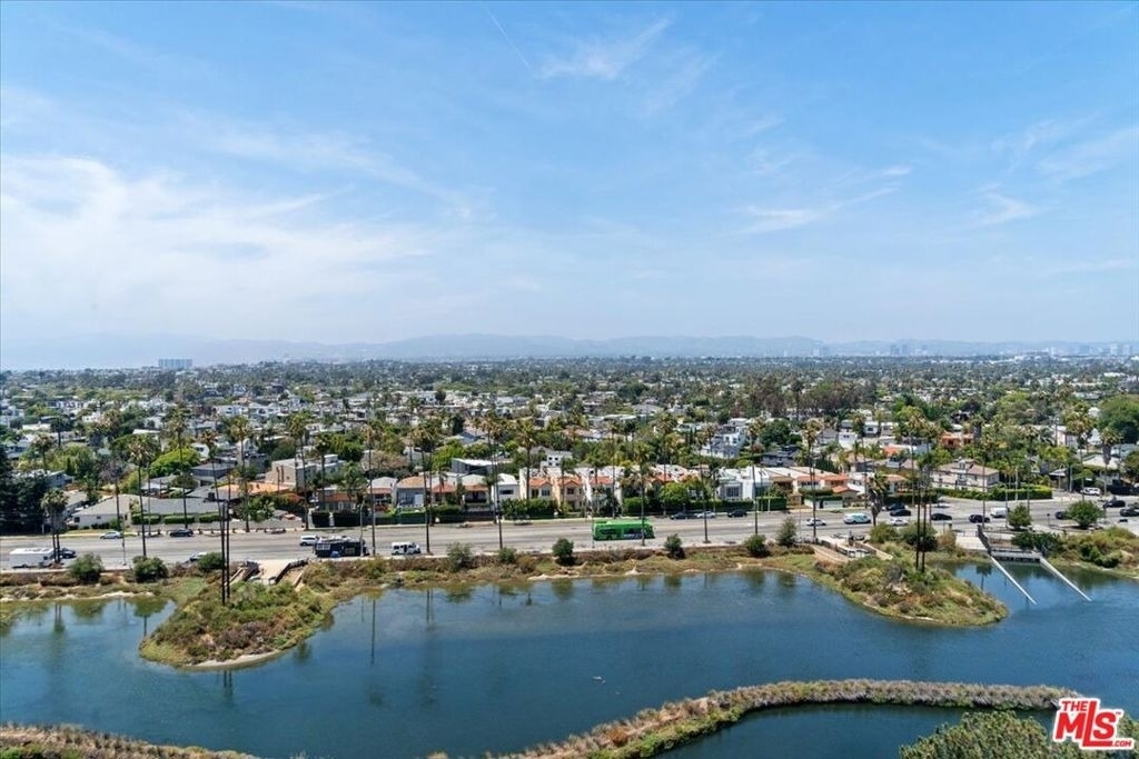 4265 Marina City Drive - Photo 23