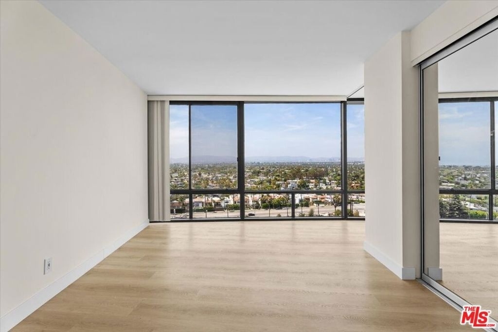 4265 Marina City Drive - Photo 12