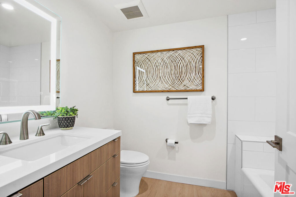 1025 Ocean Avenue - Photo 11