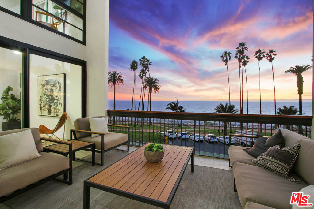 1025 Ocean Avenue - Photo 12