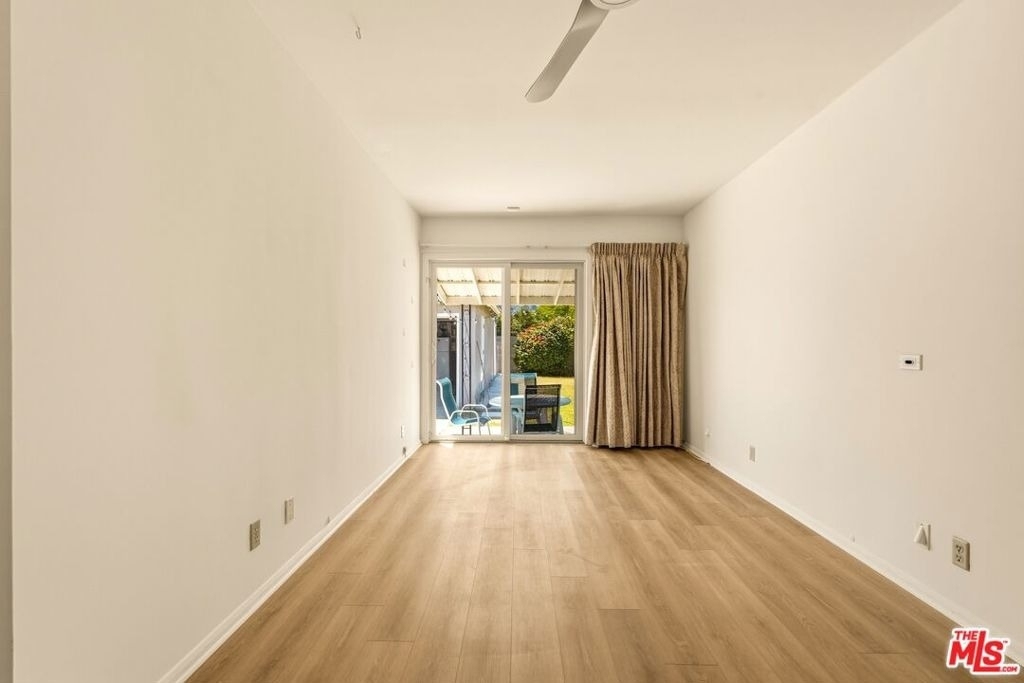 7407 Naylor Avenue - Photo 8