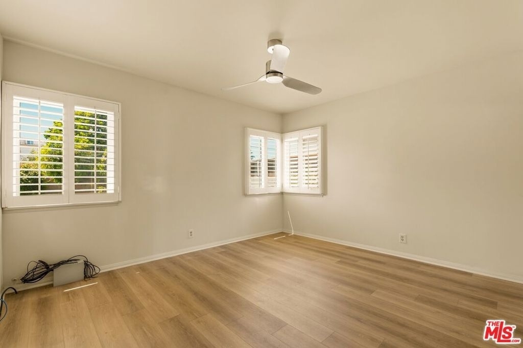 7407 Naylor Avenue - Photo 7