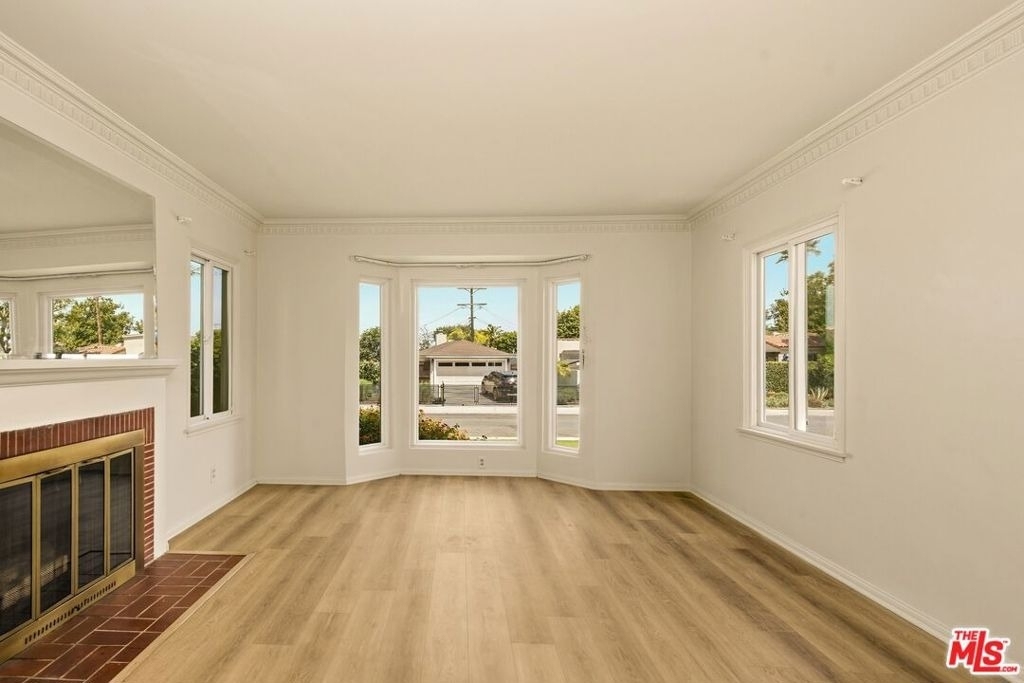 7407 Naylor Avenue - Photo 1