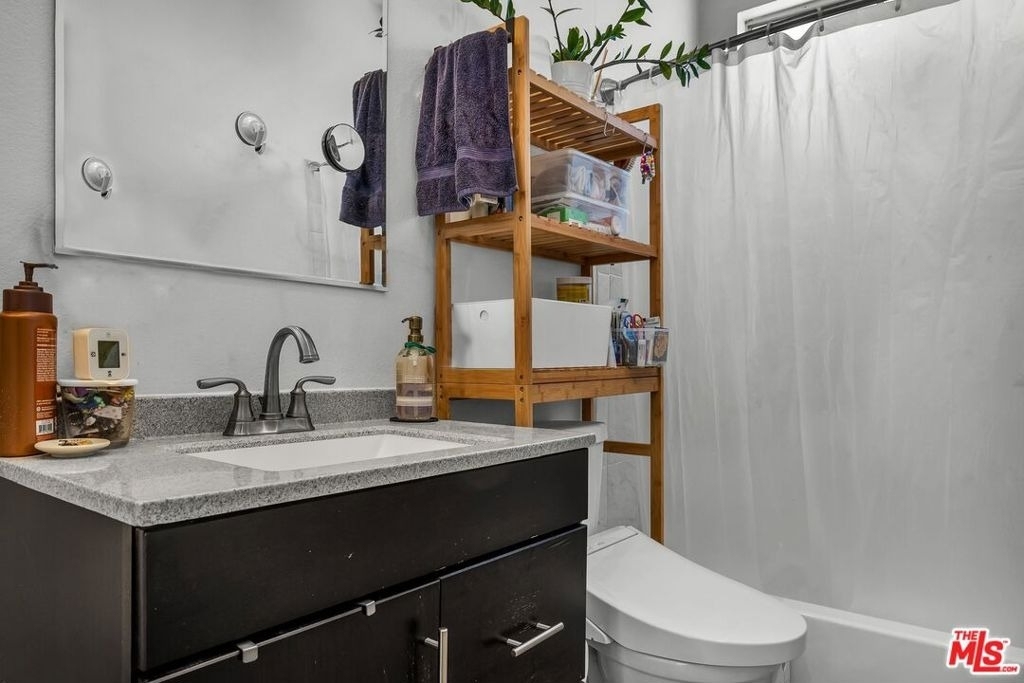 1546 Hi Point Street - Photo 5