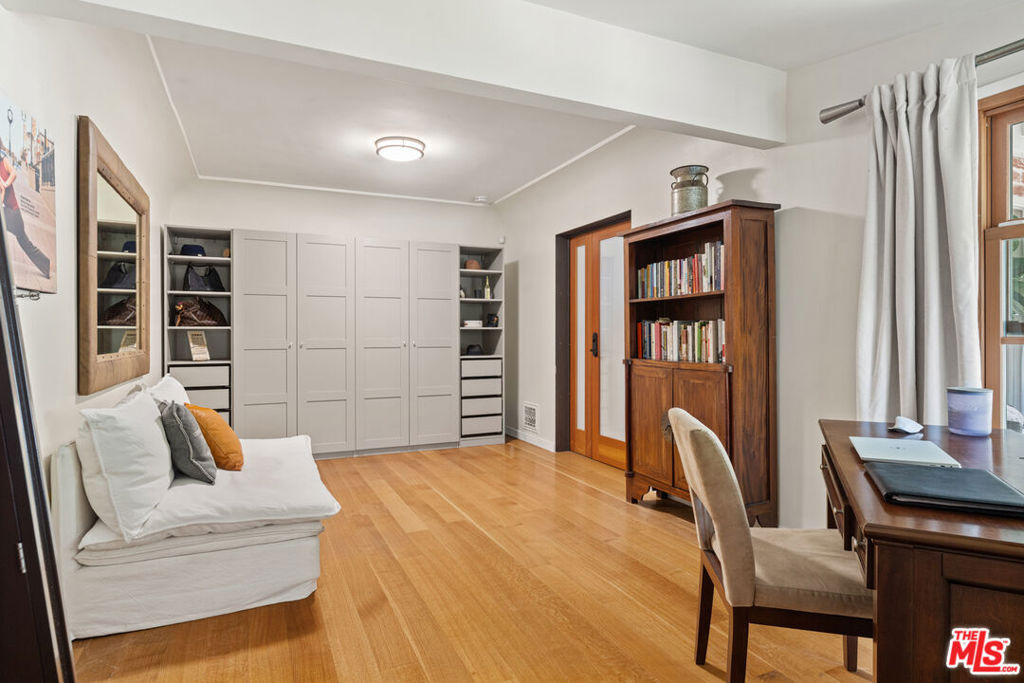 1853 Nichols Canyon Road - Photo 16