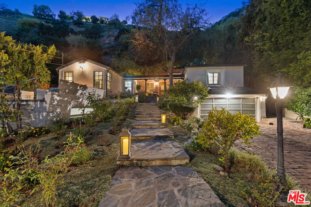 1853 Nichols Canyon Road - Photo 39