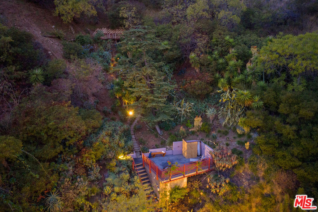 1853 Nichols Canyon Road - Photo 42