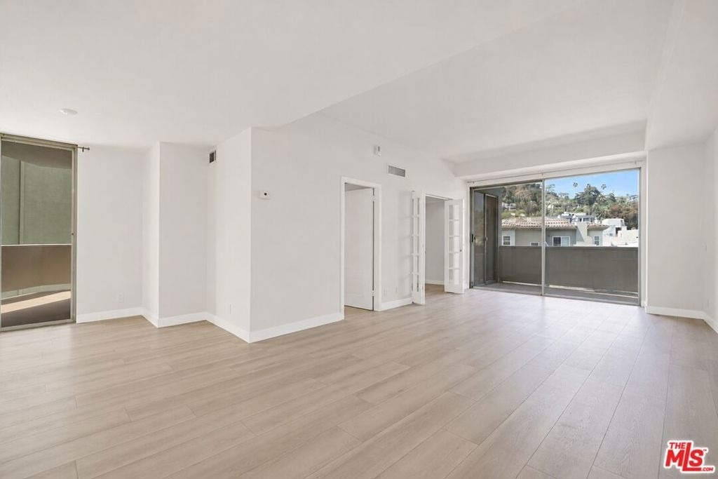 7250 Franklin Avenue - Photo 8