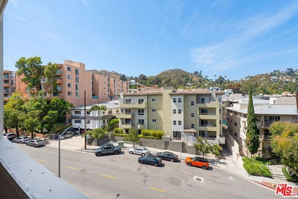 7250 Franklin Avenue - Photo 26