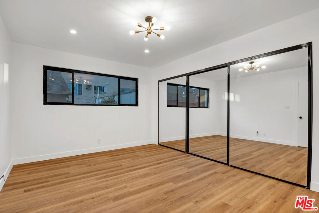 950 Havenhurst Drive - Photo 24