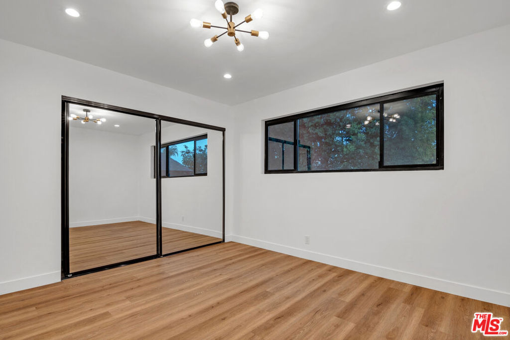 950 Havenhurst Drive - Photo 20