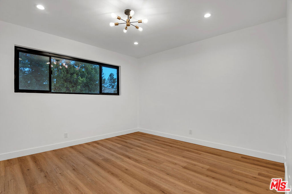 950 Havenhurst Drive - Photo 19