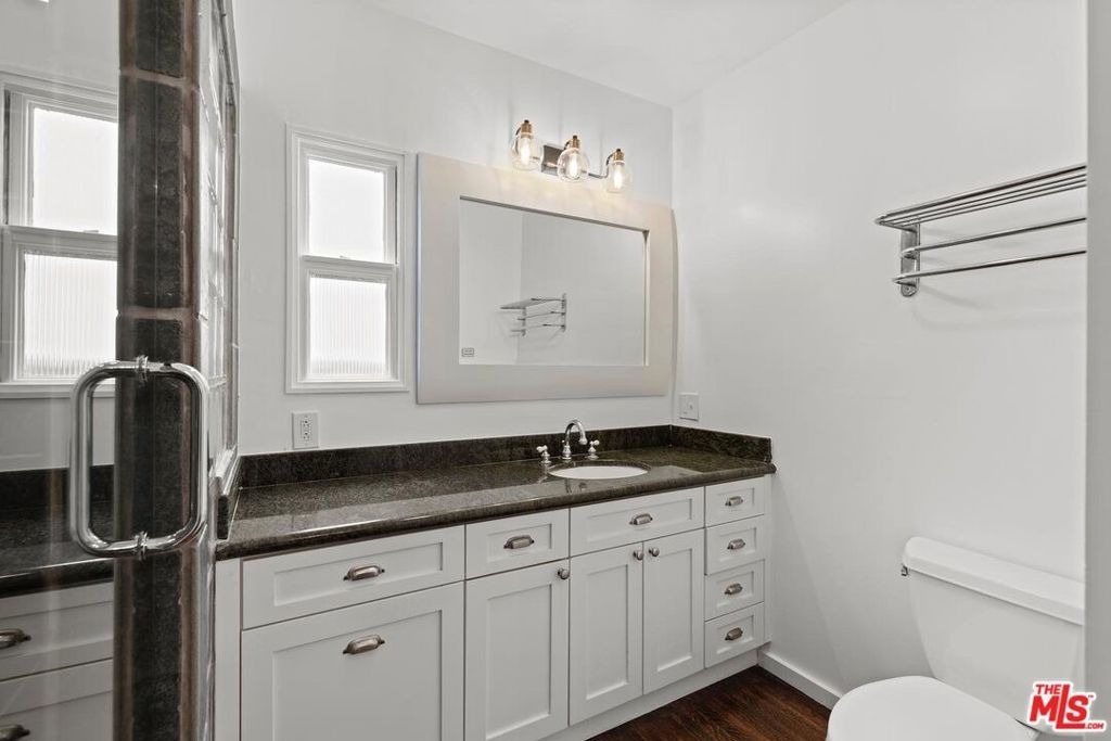 228 Rennie Avenue - Photo 15