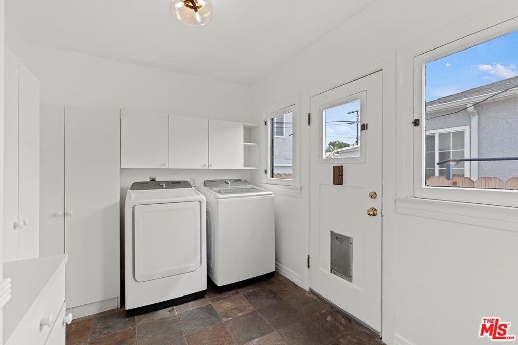 228 Rennie Avenue - Photo 12