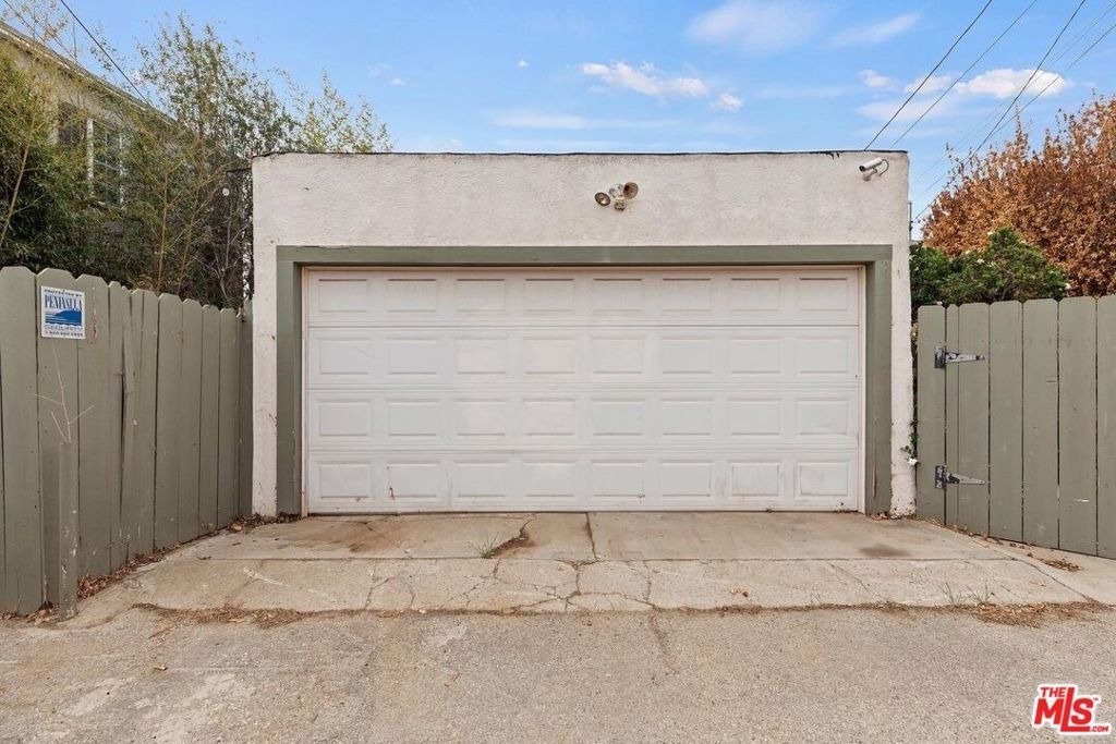 228 Rennie Avenue - Photo 22